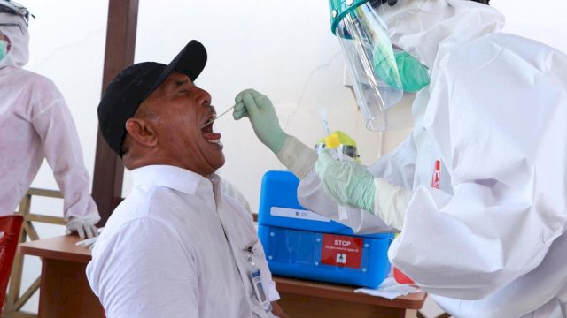 Swab massal oleh Pemkot Makassar