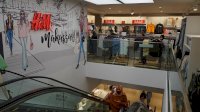H&M Mal Ratu Indah Resmi Dibuka, Gerai Pertama di Makassar