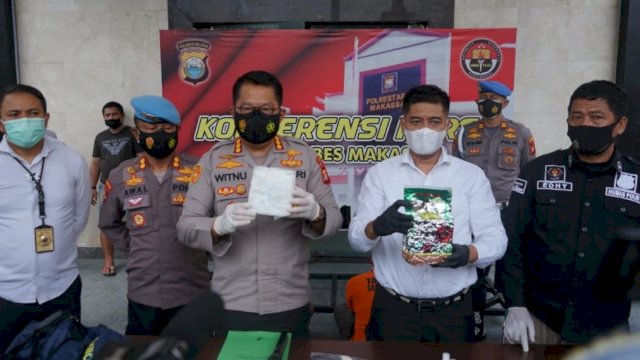 Konfrensi Pers Pengungkapan Kasus 2 Kg Sabu di Mapolrestabes Makassar