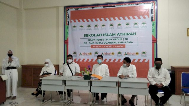 Pengurus Yayasan Rayakan Milad Sekolah Islam Athirah ke-37