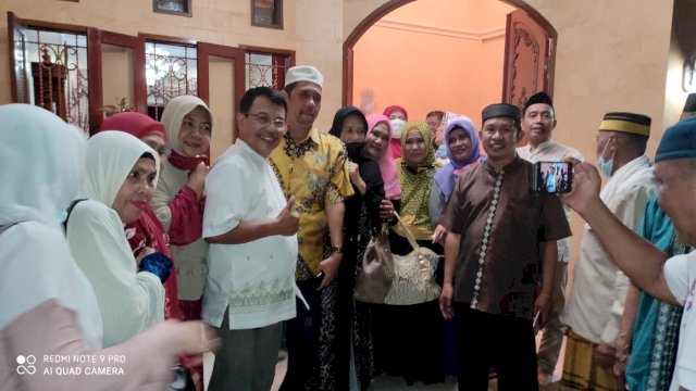 Anggota IPM Toea Bercanda saat menggelar buka puasa bersama Ramadhan 1442 H/2021 M.