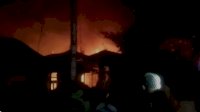 Kebakaran di Jalan Haji Kalla 2 Makassar, Sejumlah IRT Sempat Histeris