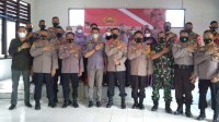 Pantau Vaksinasi Massal di Kantor Camat, Kapolres Pinrang : Diluar Perkiraan