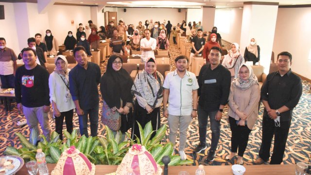 Anggota DPRD Kota Makassar, Nunung Dasniar menggelar sosialisasi peraturan daerah (perda) nomor 15 tahun 2009 tentang perlindungan, pemberdayaan pasar tradisional dan penataan pasar modern di Hotel Grand Maleo