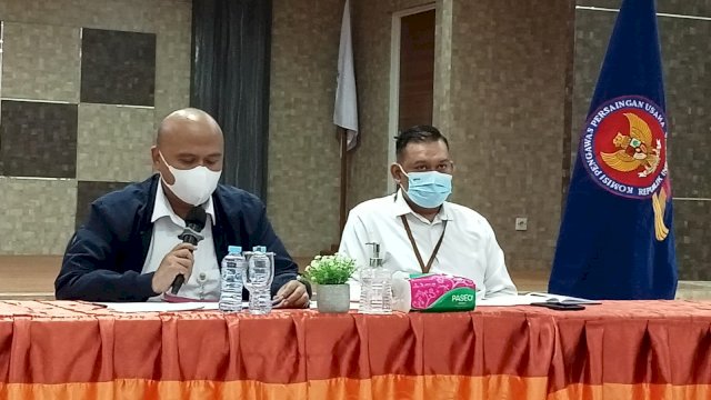 Kepala Kanwil KPPU Sulsel, Hilman Pujana saat memaparkan tentang Indeks Persaingan Usaha tahun 2021 di Provinsi Sulawesi Selatan