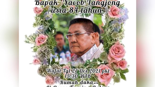 Irjen Pol Purn Drs Fredrik Kalalembang Hadiri Pemakaman Bapak Mertua di Palopo