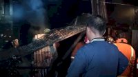 Ditinggal Mudik Lebaran, Dua Unit Rumah di Antang Terbakar