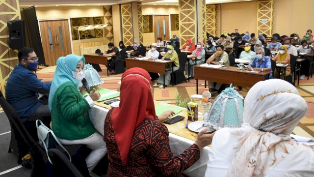 Legislator Golkar Makassar, Nurul Hidayat sosialisasikan Perda Pelayanan Kesehatan, di Hotel Khas Makassar, Kamis (24/2/2022).