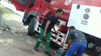 Truk Tangki BBM Bongkar Muatan Di Jalan, Pertamina Diminta Jangan Tutup Mata