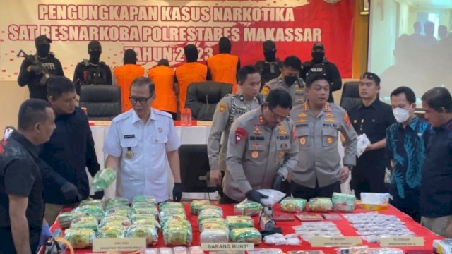 Rilis pers yang dilaksanakan di Aula Mapolrestabes Makassar, Jalan Ahmad Yani, Kamis (12/1/2023) siang.