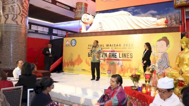 Wali Kota Makassar, Moh. Ramdhan Pomanto, saat memberikan sambutan pada Festival Waisak 2023 di Phinisi Point (Pipo) Mall, Minggu (4/6/2023) malam.