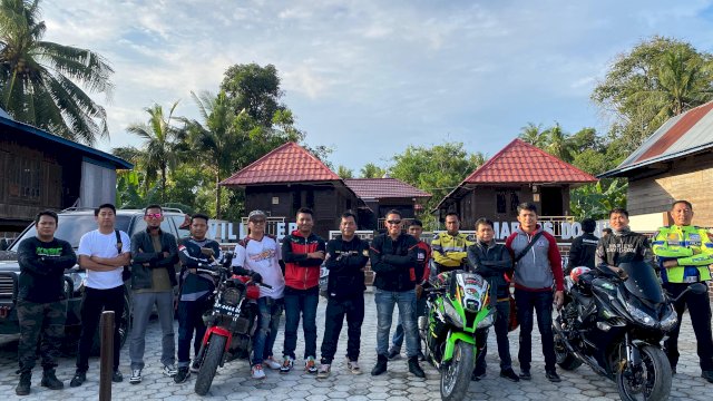 Foto bersama Kapolres Sidrap AKBP Erwin Syah dan rombongan sebelum melaksanakan Turing Lokal Coolling System