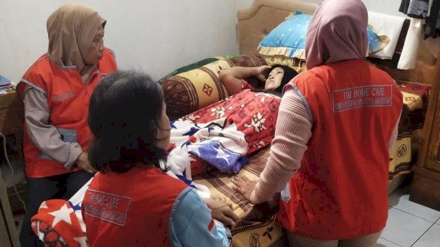 tim layanan mobil Dottoro ta'. (Foto:pemkotmks)