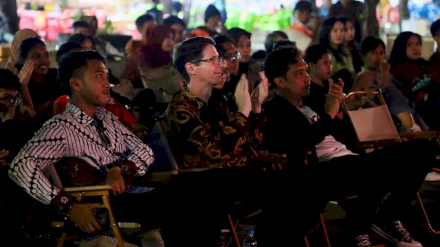 Konsulat Jenderal (Konjen) Australia, Todd Dias, mengungkapkan kebanggaannya usai Australia terlibat dan berpartisipasi dalam pagelaran Makassar Internasional Eight Festival and Forum atau F8 Makassar. (Foto: Pemkot Makassar)