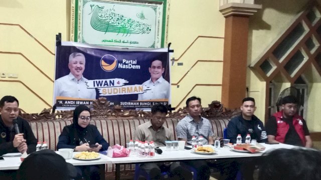 Konfrensi Pers Tim Pemenangan Paslon AIH - SB Pilkada Pinrang 2024