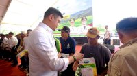 Kunker di Gowa, Mentan RI Serahkan Berbagai Bantuan Alat Pertanian