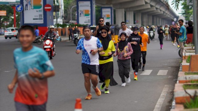 Menyambut dan memeriahkan peringatan Hari Ulang Tahun ke-80 Republik Indonesia, Swiss-Belinn Panakkukang Makassar bersama Galesong Group menyelenggarakan Fun Run 5K Hari Kemerdekaan, sebuah ajang lari santai yang menggabungkan semangat kebersamaan, kesehatan, dan hiburan.(Foto:swisbell)