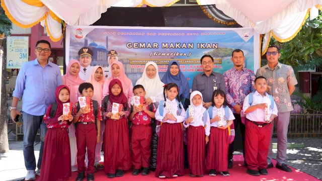 Gerakan Gemar Makan Ikan Jadi Langkah Strategis Tekan Stunting di Kota Makassar.
