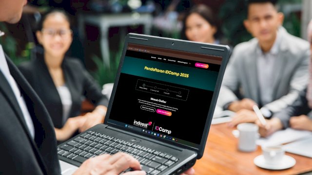 Perkembangan kecerdasan artifisial (AI) tengah mengubah cara dunia bekerja, menciptakan peluang ekonomi baru, sekaligus menuntut lahirnya profesi baru yang sangat dibutuhkan: AI Engineer.(Foto:Indosat)