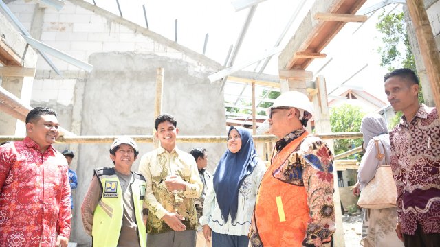 Mendikdasmen Pantau Revitalisasi Salah Satu Sekolah Tertua di Makassar