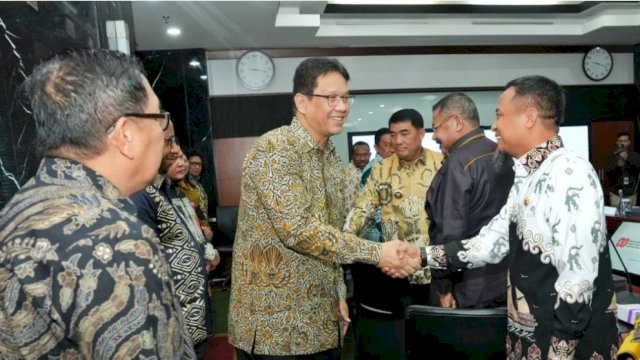 Perjuangkan Pemerataan Pembangunan, Gubernur Sulsel Sampaikan Aspirasi Daerah ke Menkeu