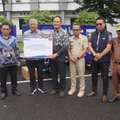 Pemkab Pinrang Terima Bantuan Tiga Unit Motor Sampah Dari Program CSR BRI