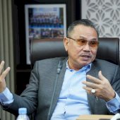 Mafia BBM Rugikan Negara Trilyunan, Anggota Komisi III DPR RI Frederik Kalalembang : Kita Akan Panggil Kapolri dan Pertamina