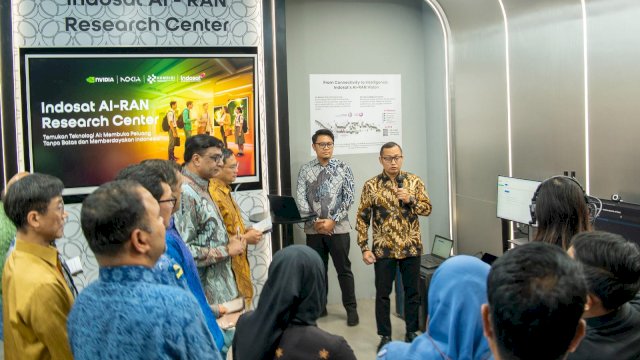 Indosat Ooredoo Hutchison (Indosat atau IOH), bersama Nokia dan NVIDIA, hari ini meresmikan AI-RAN Research Center di Surabaya.(Foto:Indosat)