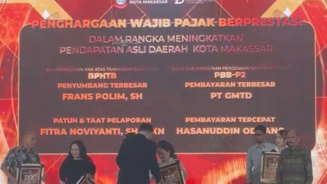 GMTD dinobatkan sebagai&nbsp;Pembayar Pajak Terbesar dan Wajib Pajak PBB-P2 yang Patuh dan Taat&nbsp;dalam ajang&nbsp;Tax Award 2025&nbsp;yang diselenggarakan oleh Pemerintah Kota Makassar melalui Badan Pendapatan Daerah (Bapenda).(Foto:GMTD)