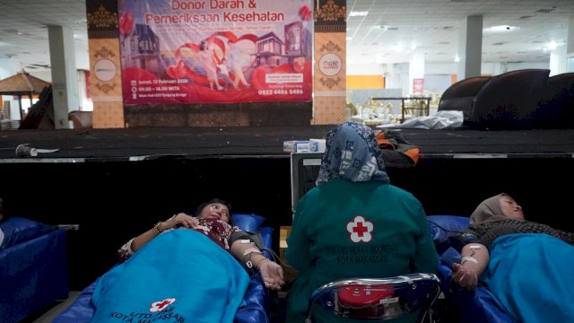 PT Gowa Makassar Tourism Development Tbk (GMTD) kembali menegaskan komitmennya terhadap kesehatan masyarakat melalui penyelenggaraan kegiatan donor darah yang rutin digelar setiap tiga bulan sekali.(Foto:GMTD)